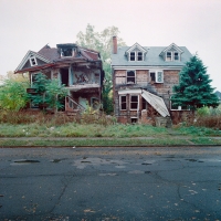 157_100-abandoned-houses.jpg